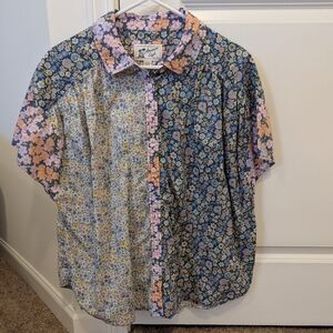 American Eagle flower top Large